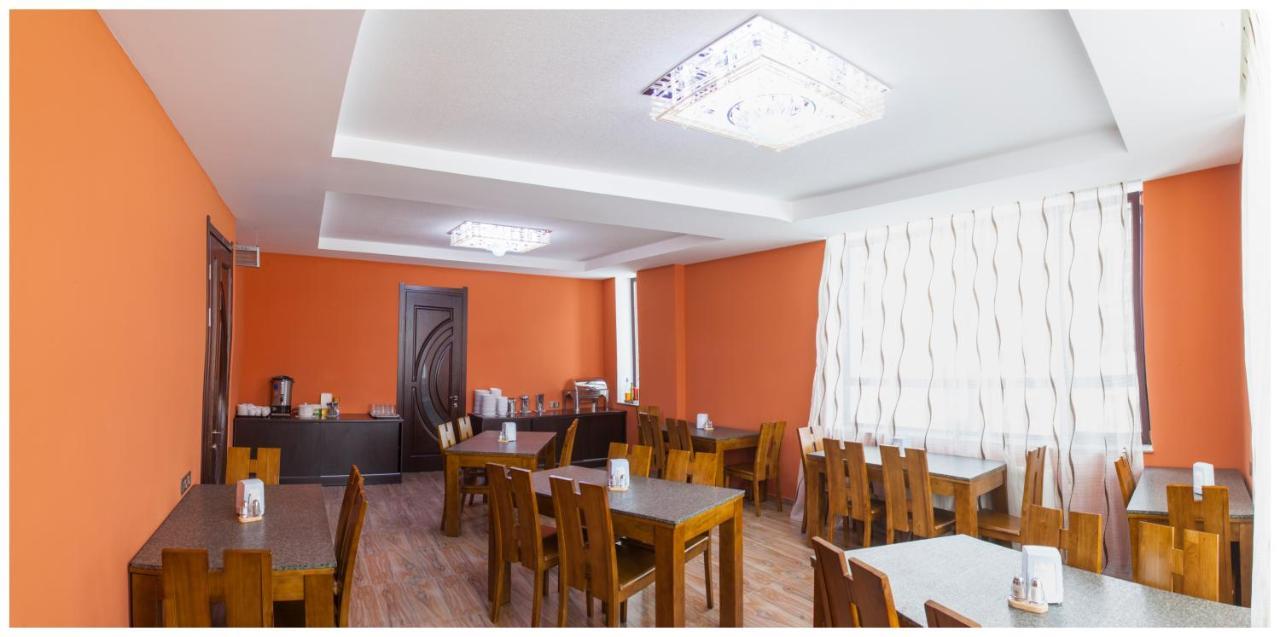 Hotel In Бакуриани Екстериор снимка